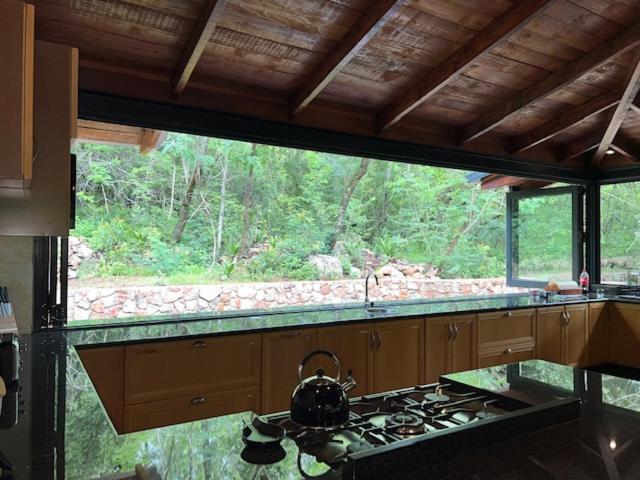 Heysbrook Estate - Luxurious Lodges In A Private Valley Waterval-Onder Exteriör bild