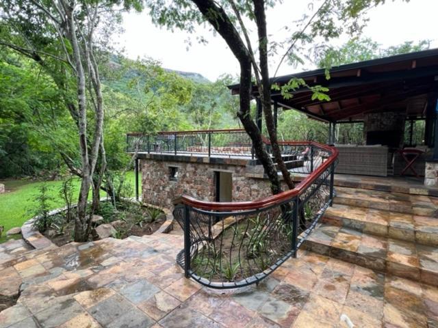 Heysbrook Estate - Luxurious Lodges In A Private Valley Waterval-Onder Exteriör bild